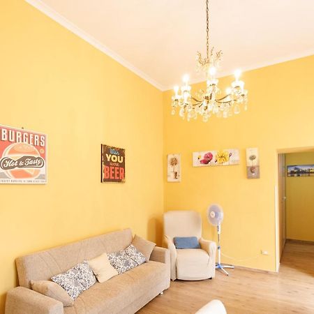 Duomo 77 - In The Heart Of The Historical Center By Elite Villas Neapel Exterior foto