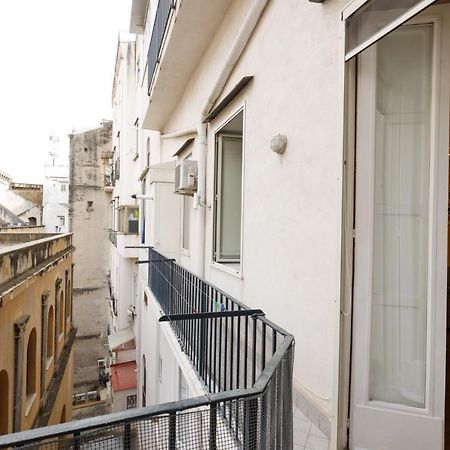 Duomo 77 - In The Heart Of The Historical Center By Elite Villas Neapel Exterior foto